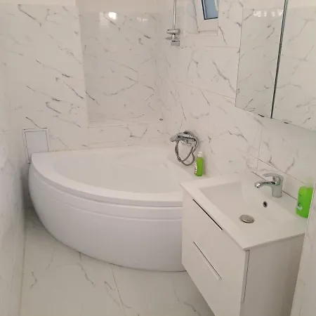 Apartment New Luxury Ultra Flat At Unirii Square *