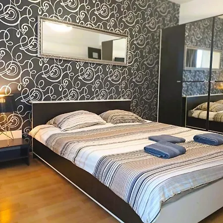 Apartment New Luxury Ultra Flat At Unirii Square Bucharest