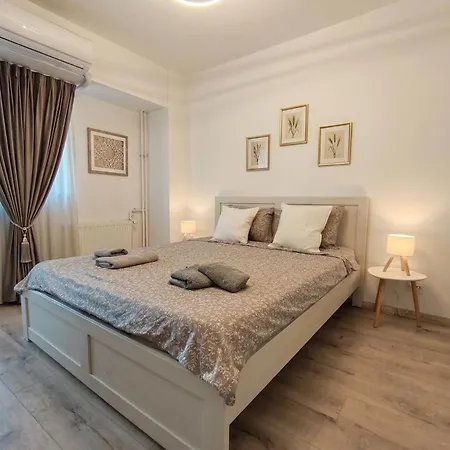 New Luxury Ultra Flat At Unirii Square בוקרשט